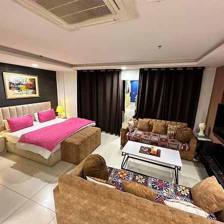 Sunset Luxury Gold Crest Mall Residency Lahore Exteriér fotografie