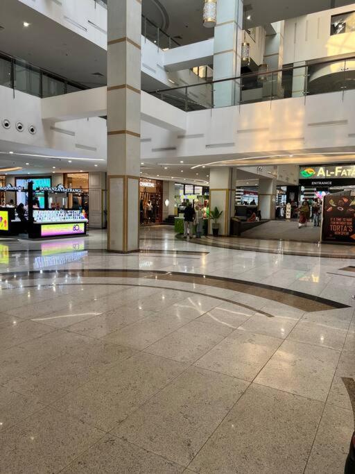 Sunset Luxury Gold Crest Mall Residency Lahore Exteriér fotografie